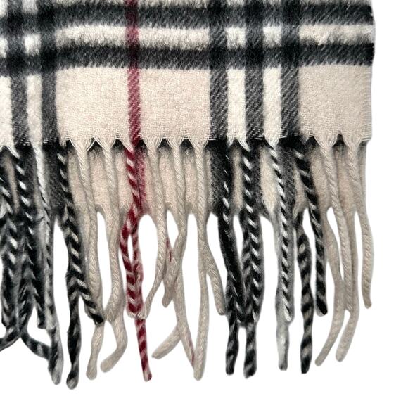 NWT Burberry Nova Check 100% Scottish Cashmere Iconic Rectangle Fringe Scarf - Picture 11 of 16